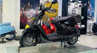 Vespa 946 Horse - Phiên bản đặc biệt về Việt Nam với chỉ 33 xe, phần lớn đều đã có chủ
